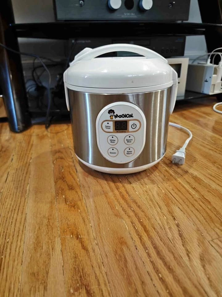 Rice cooker and steamer