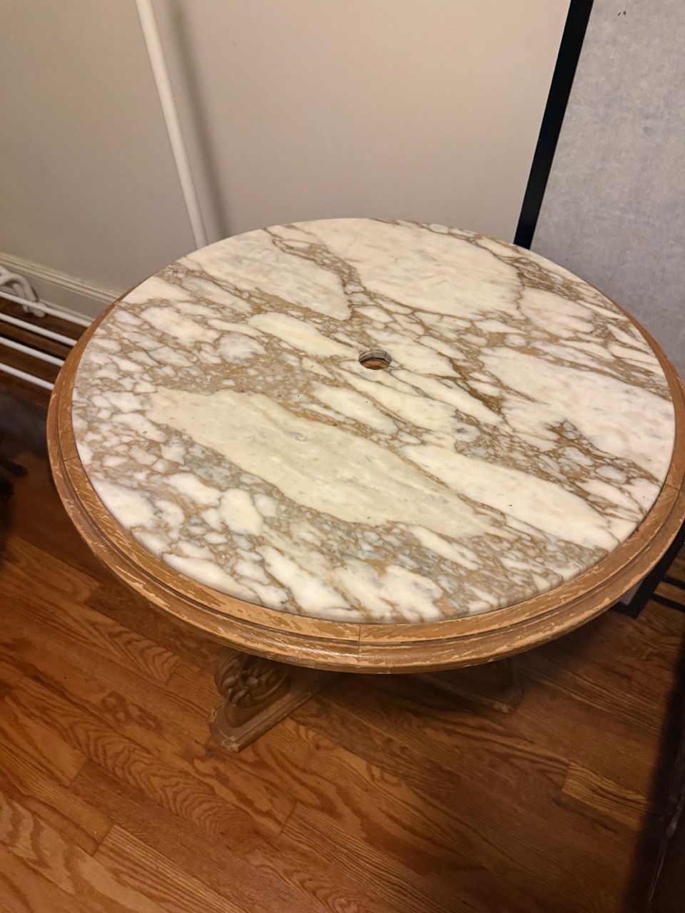 Vintage Marble Top Round Accent Table - Carved Wood Base (30") - photo 3