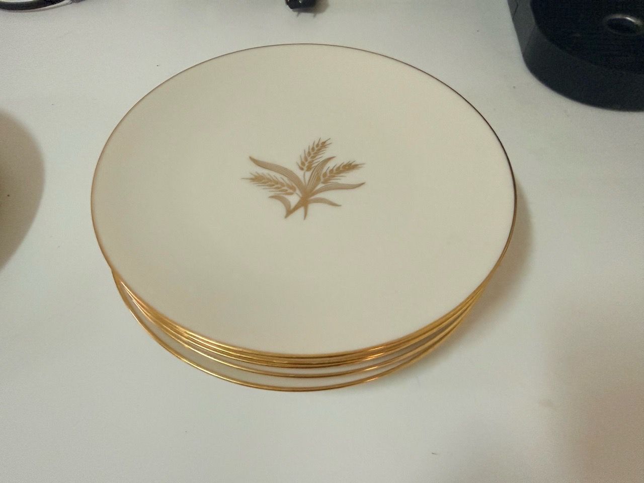 Lenox Wheat Gold Trim 8" Salad / Dessert Plates (Set of 6) - photo 3