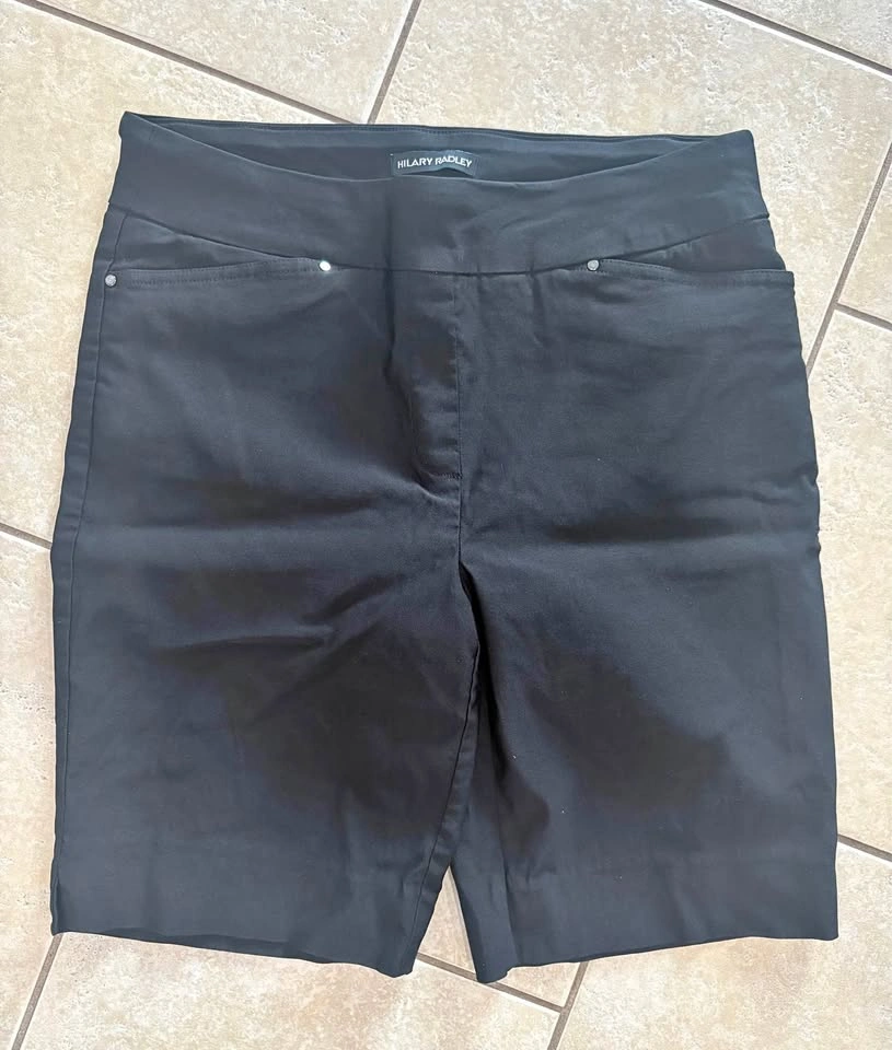 Sz 8 Hilary Radley blk shorts