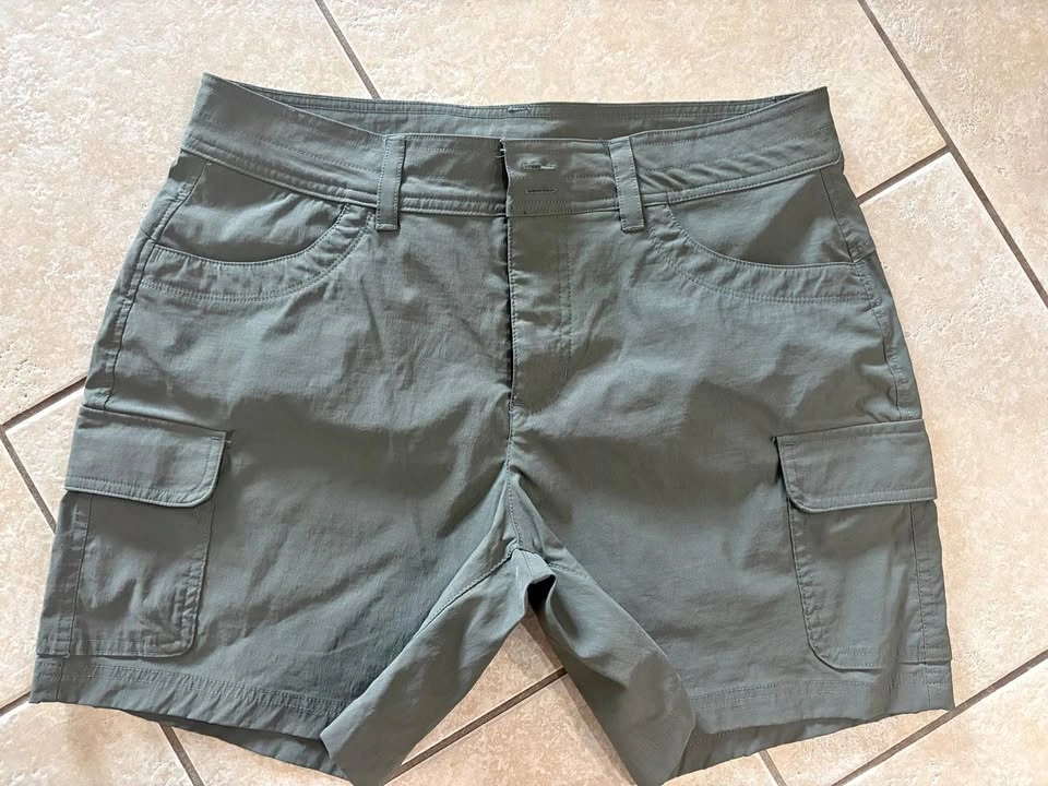 Sz8 Eddie Bauer Ladies Shorts
