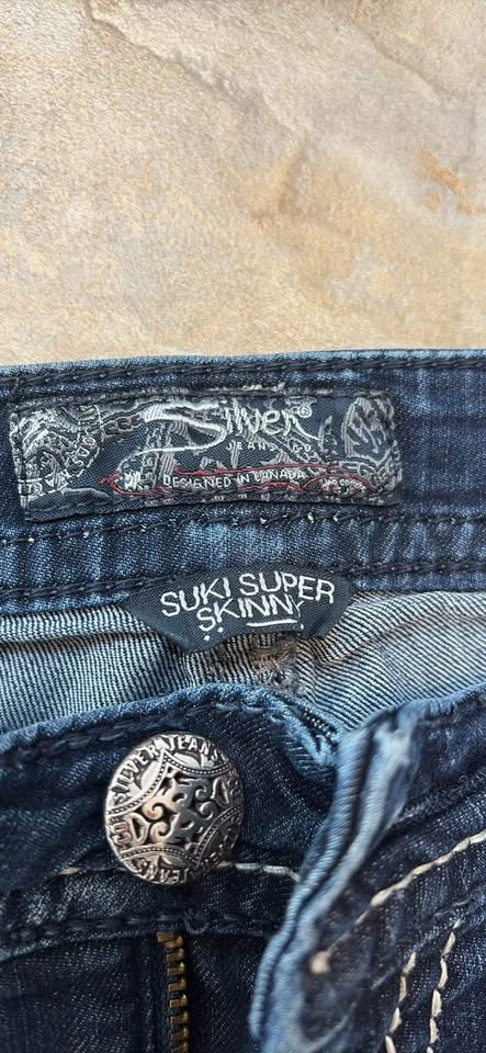 Silver Ladies jeans, 30 waist - photo 3