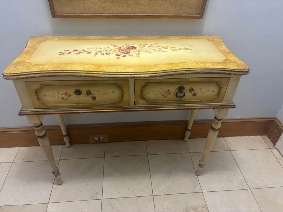 Entry/console table - photo 2