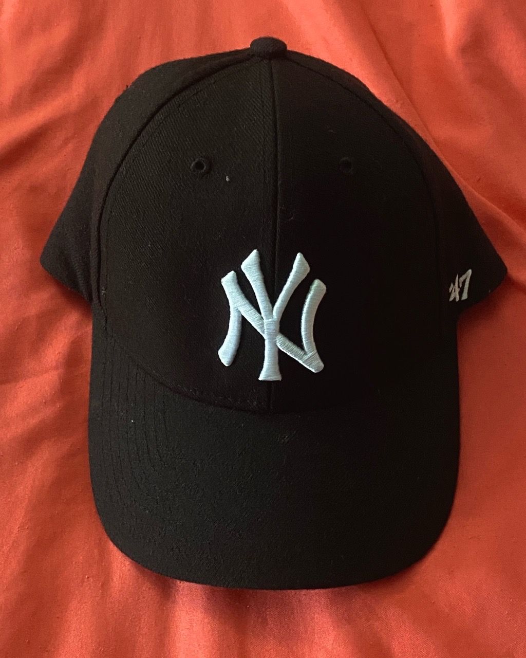 Yankees Black Cap With White Logo