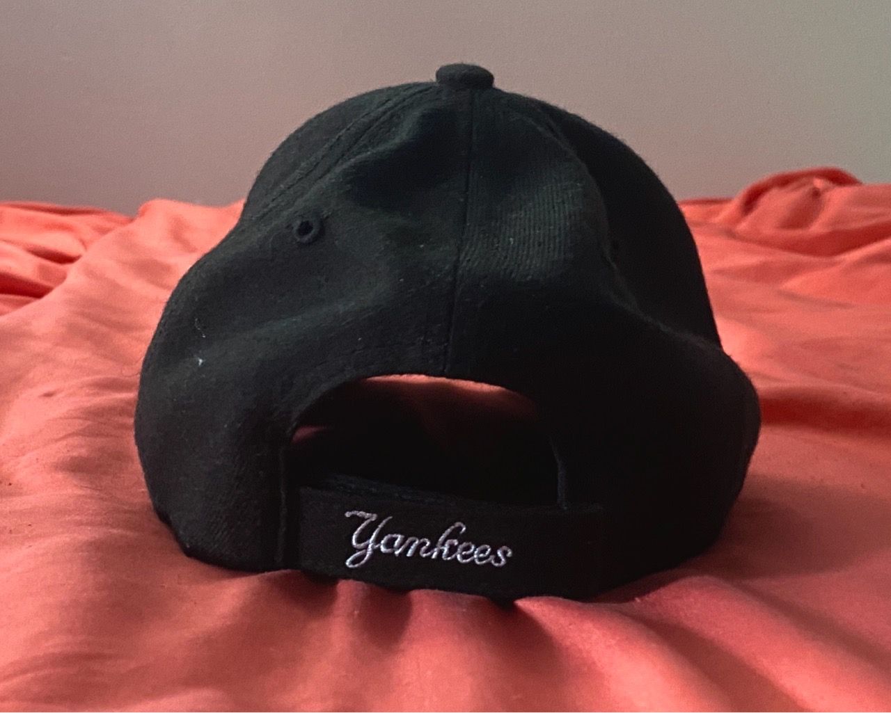 Yankees Black Cap With White Logo - photo 4