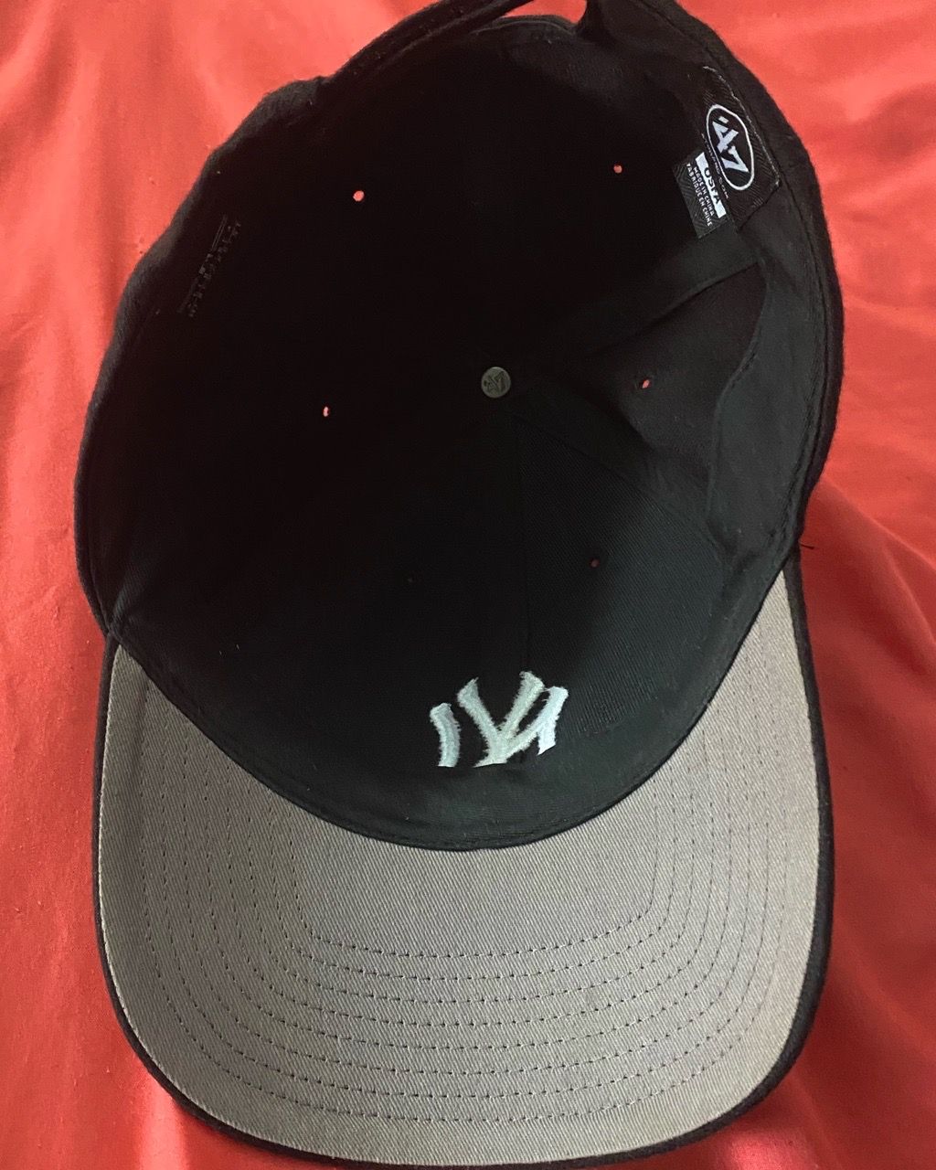 Yankees Black Cap With White Logo - photo 5