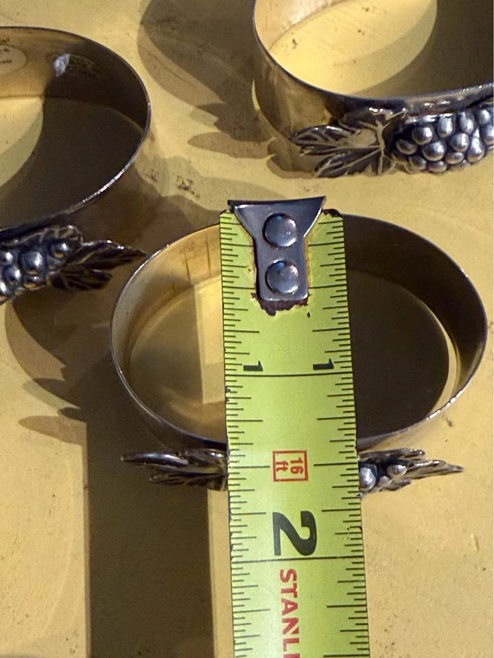 Vintage silver-plated napkin rings- set of 12 - photo 4
