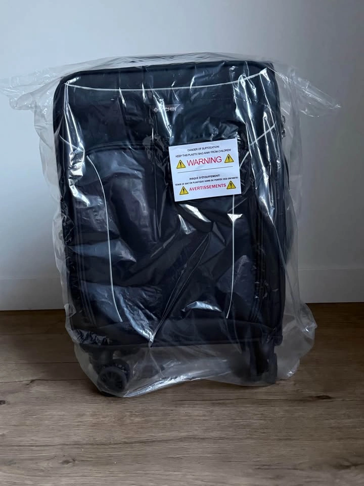 26-inch Checked Luggage, Expandable, TSA Lock - photo 4