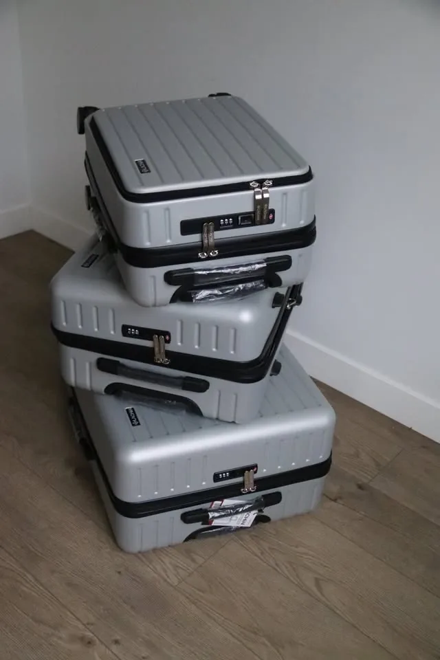 Brand-New Airline-Approved Hardshell Suitcases – TSA Lock, Doubl - photo 2