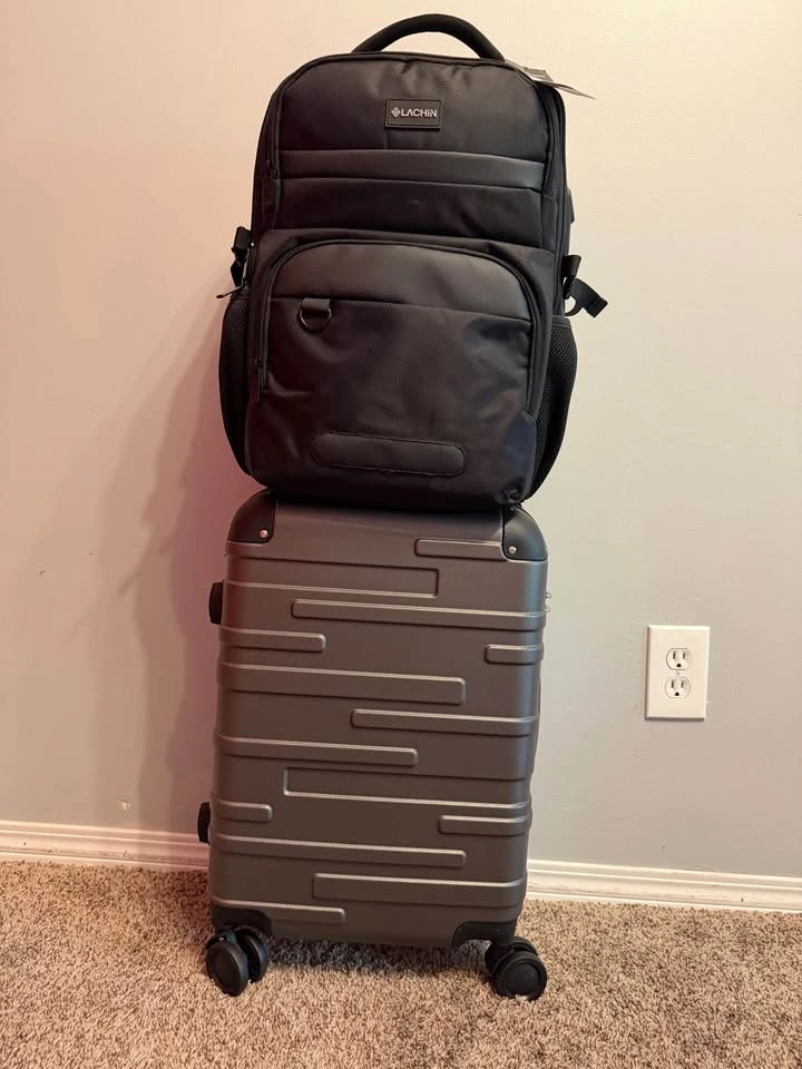 Checked Luggage with a large capacity backpack set - photo 3