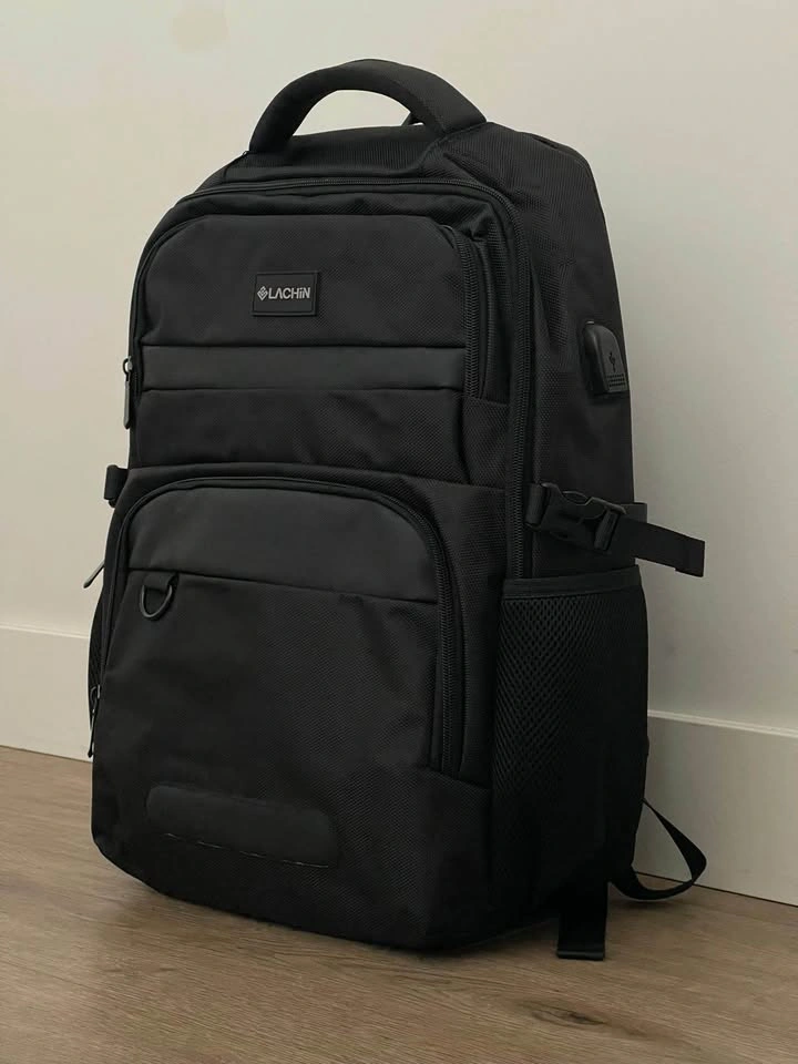 Large capacity 59L travel backpack and carry-on luggage - photo 5