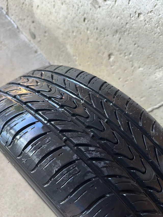 Four all-season tires image indicator(5)