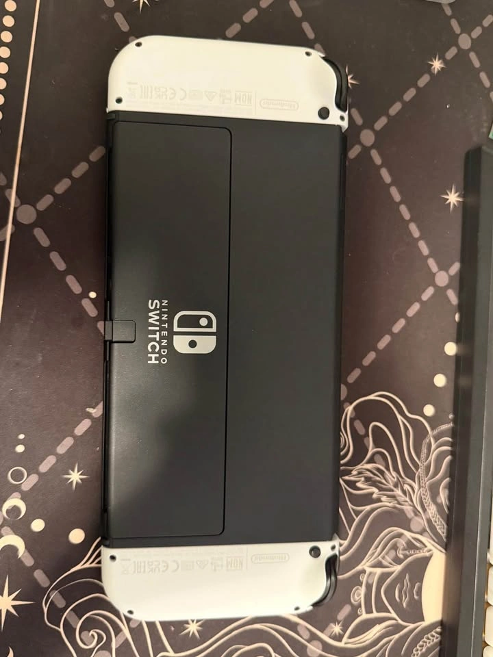 Nintendo Switch OLED White – Complete in Box / Excellent Conditi - photo 2