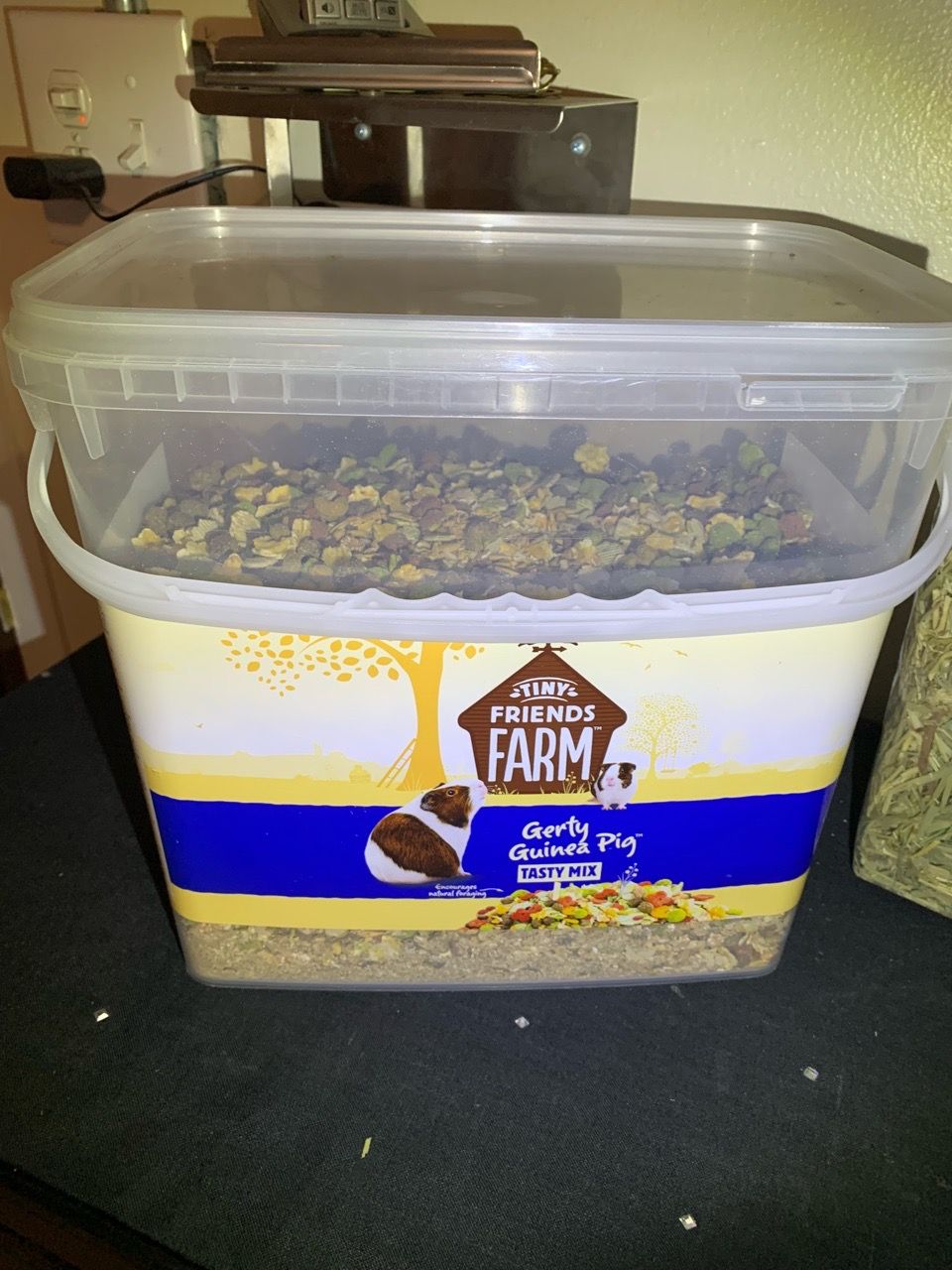 Small Animal Food and Hay Bundle - photo 5