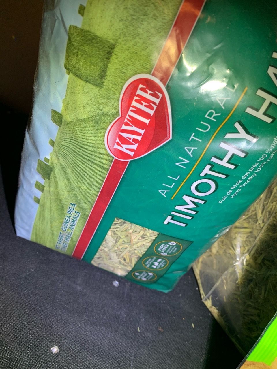 Small Pet Care Lot: Kaytee Timothy Hay & Treats - photo 4