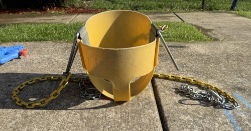 Toddler Swing - Rust-Proof & Comfortable for Small Kids - photo 2