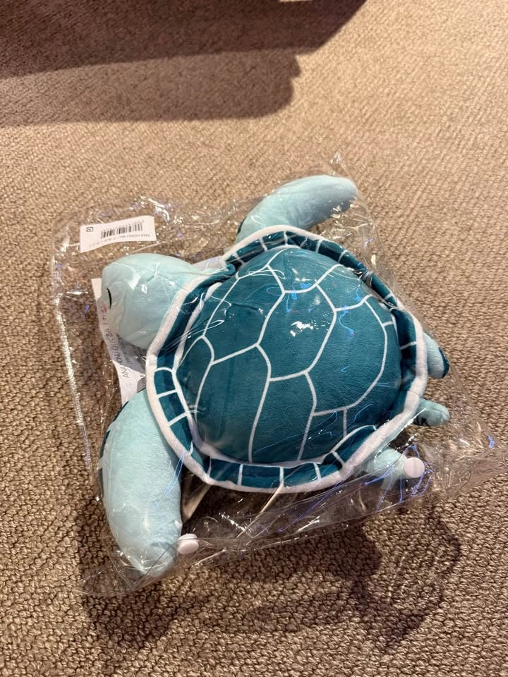 Official ANA A380 Flying Honu Plush Sea Turtle Set - photo 3