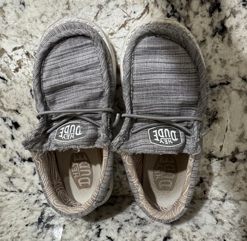 Boys Hey Dude Shoes Size 10