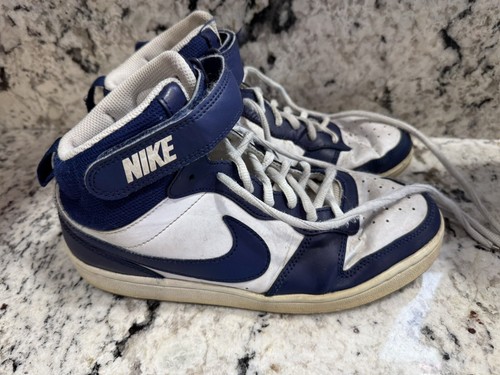 Boys Nike Shoes Size 7