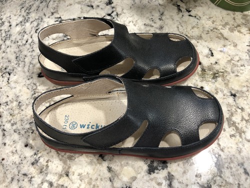 Boys Sandals Size 4