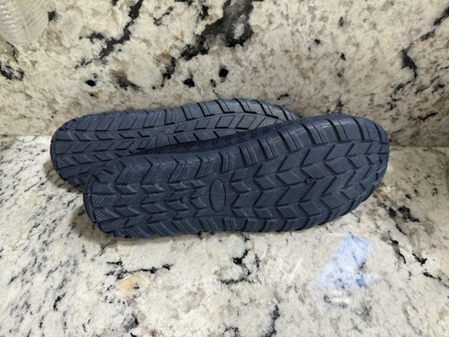 Boys Water Shoes Size 6 - photo 3