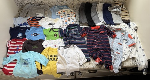 Baby Newborn Clothing Lot 27 - photo 2