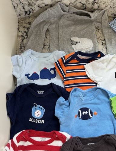 Baby Newborn Clothing Lot 27 - photo 3