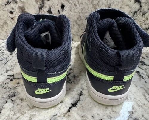 Boys Nike Shoes Size 11 - photo 3