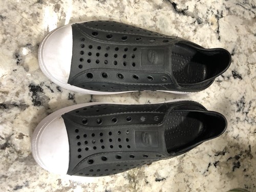 Boys Sketchers Shoes Size 3 - photo 3