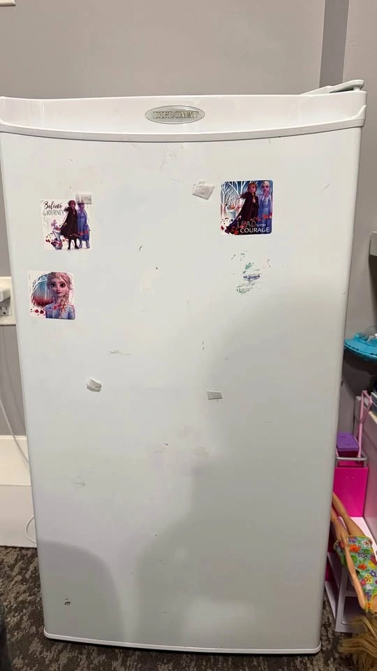 Mini Fridge / Freezer for Sale – Clean & Barely Used