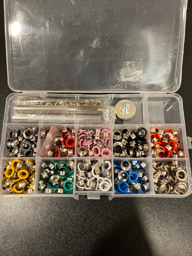 10 Colour Eyelet Set With Tool