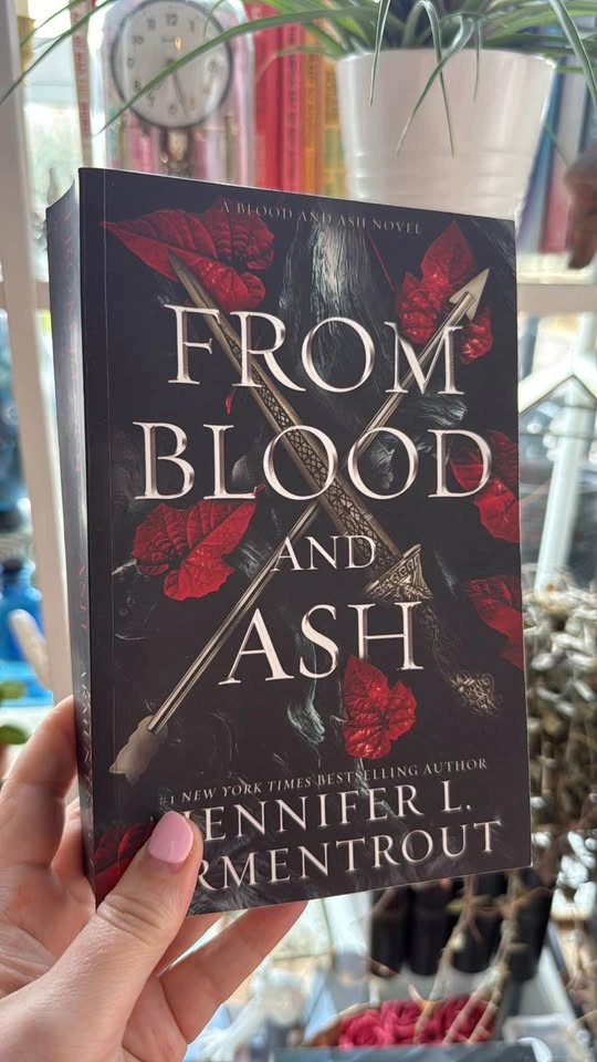 Jennifer L Armentrout From Blood and Ash and Flesh and Fire - photo 2