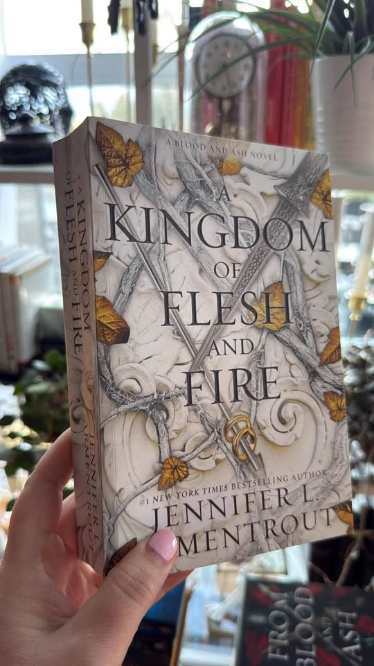 Jennifer L Armentrout From Blood and Ash and Flesh and Fire - photo 3