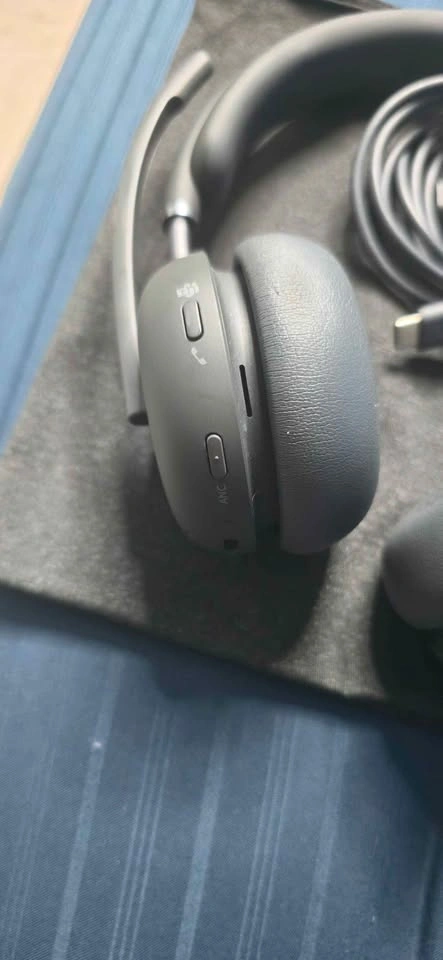 Logitech Zone Wireless 2 Headset - photo 2