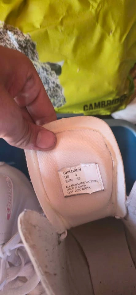 White Children's Roller Skates Size 3 - photo 3