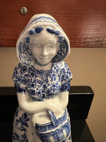 VTG Royal Delft Hand Painted Porcelain Farmer’s Wife - photo 3