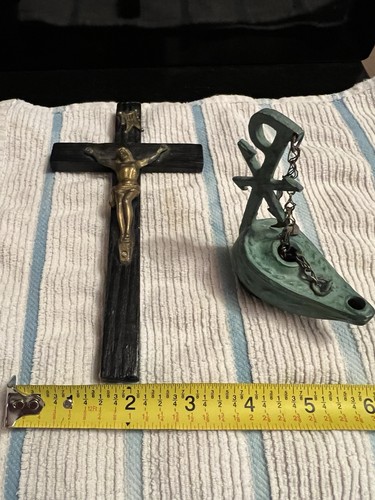 Antique Bronzed Oil Lamp Chi-Rho & Vintage Wood Cross - photo 2