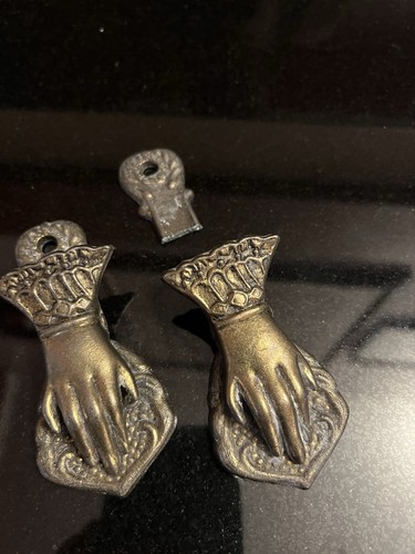 Vintage Antique Pair Figurative Hand Clip Paper Weights Decor - photo 5