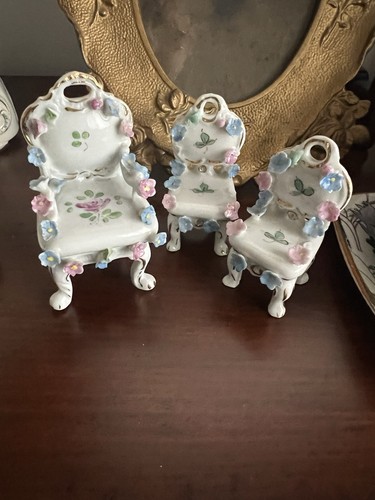 Vtg Porcelain Elfinware 4 Pc Miniature Furniture Set - photo 3