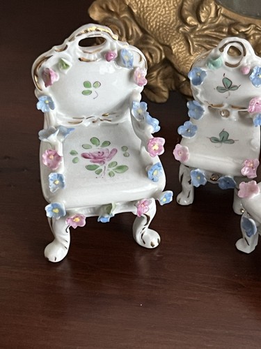 Vtg Porcelain Elfinware 4 Pc Miniature Furniture Set - photo 4