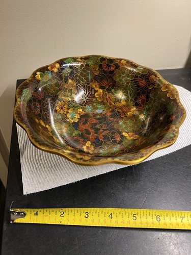 Vintage Chinese Cloisonné Bowl with Scalloped Edge - photo 2