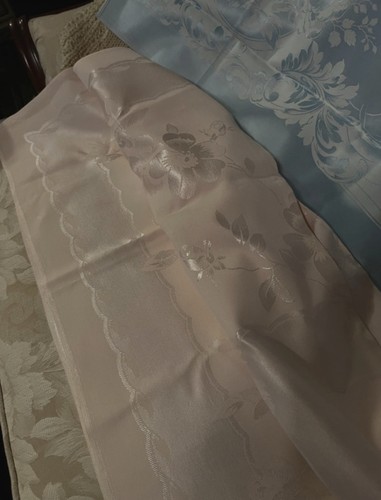 Lovely Vintage ROSE & BLUE Floral Tablecloth w/ Napkins UNUSED - photo 3