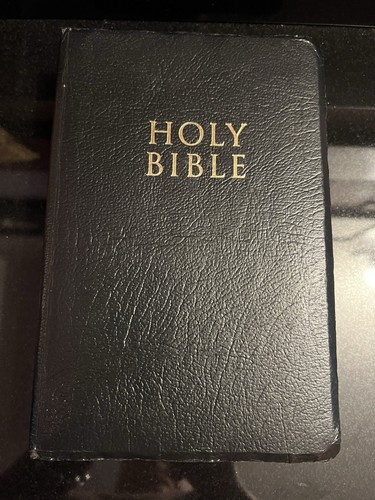 Holy Bible King James Version Red Letter Study Helps 2002