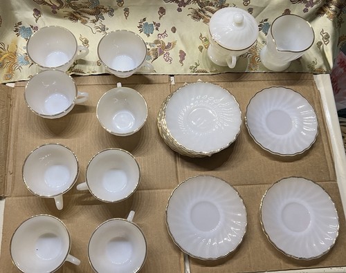 Vtg Anchor Hocking 9 Cups Saucers + Fire King Cream & Sugar