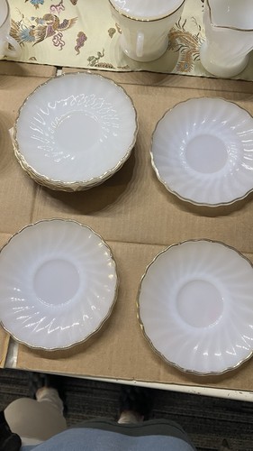 Vtg Anchor Hocking 9 Cups Saucers + Fire King Cream & Sugar - photo 4