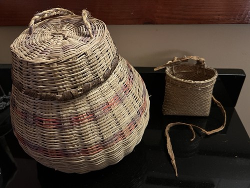 Barrel Basket Lidded Handled Purse Wicker Seed Pouch