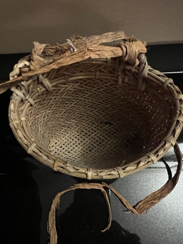 Barrel Basket Lidded Handled Purse Wicker Seed Pouch - photo 3