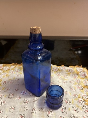 ANTIQUE JOHN WYETH & BRO COBALT BLUE MEDICINE BOTTLE PAT.1899 - photo 2