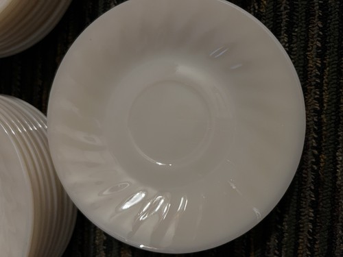 Lot Of 29 Cream Fire-King Ivory Swirl Oven Ware Saucers - photo 3