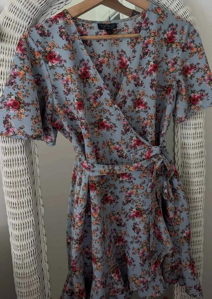Topshop Petite Floral Wrap Dress Size US 6 - photo 3